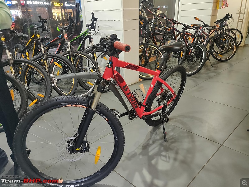 Red Explorer | Story of my Btwin Rockrider 540 | A Long-Term Review-service1.jpg