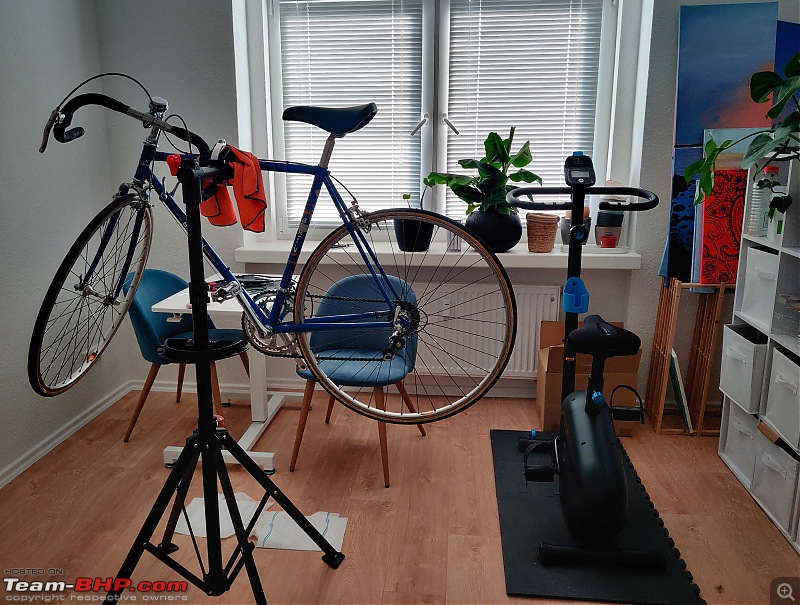 I bought a 40-year old cycle, its hilarious-stand-arbeit.jpg
