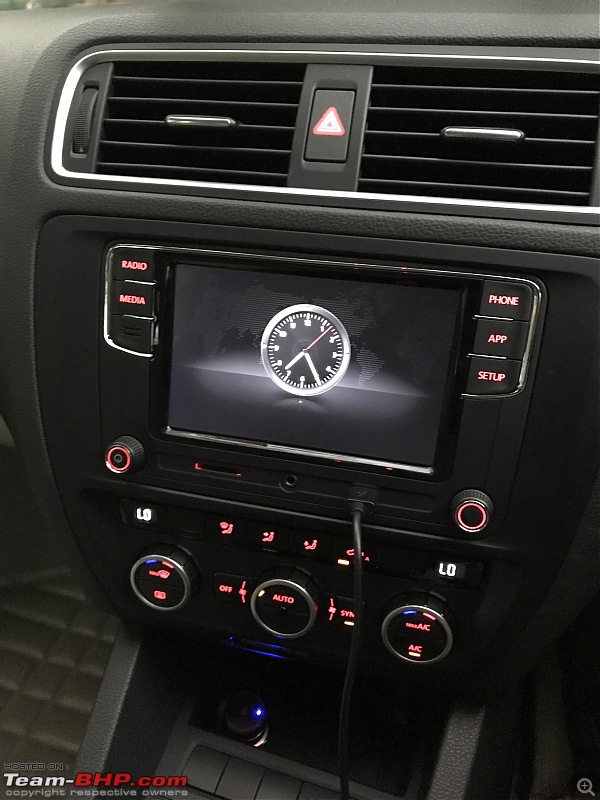 VW Polo/Vento : Replaced stock RCD320 with RCD330 Plus + rear view camera installation guide-img_1045.jpg