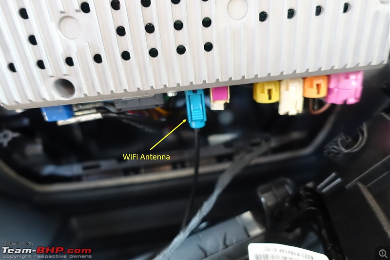 Installed! Apple CarPlay in BMW 3GT (F34)-wifi-antenna-fixed.jpg