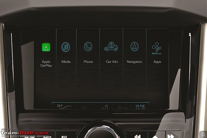 Mahindra XUV500 to get Apple CarPlay on top trim-xuv500-apple-carplay.jpg