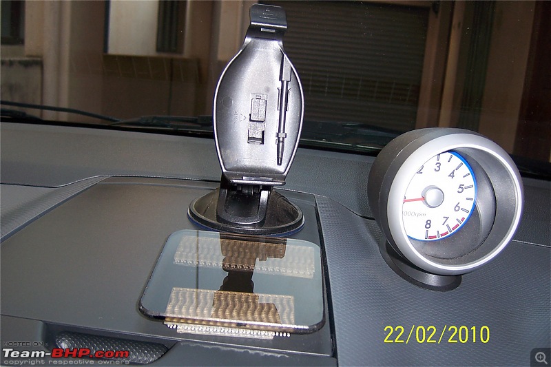 DIY - Dash-mounting a GPS Unit in Maruti Suzuki Ritz-glass-base.jpg