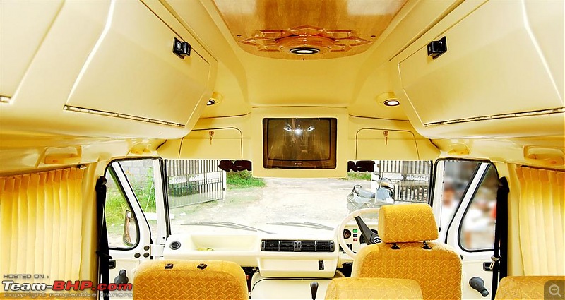 Force Tempo Traveller Test drive-image13.jpg