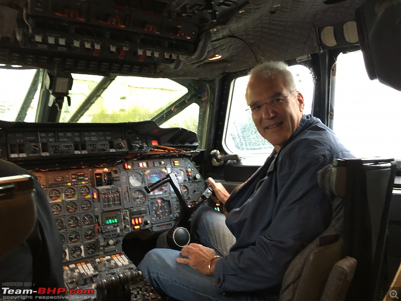Experience: British Airways Concorde Simulator-jeroen-cockpit.jpg