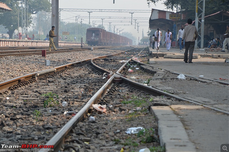 Railway Pics-babhnaan-station.jpg