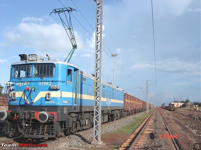 India's longest 2-tier freight train - 1.5 km long with 180 containers!-traction_newtech2.jpg