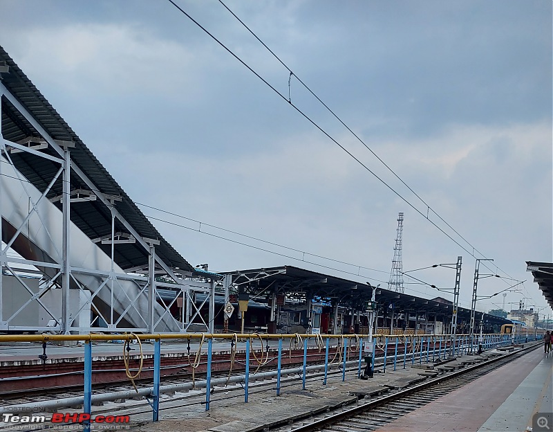 Madurai-Chennai Tejas Express | The Jet of Southern Railway-tpj_escalatorswip_1.jpg