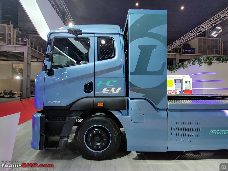 Ashok Leyland @ Auto Expo 2023-fcev-2.jpg