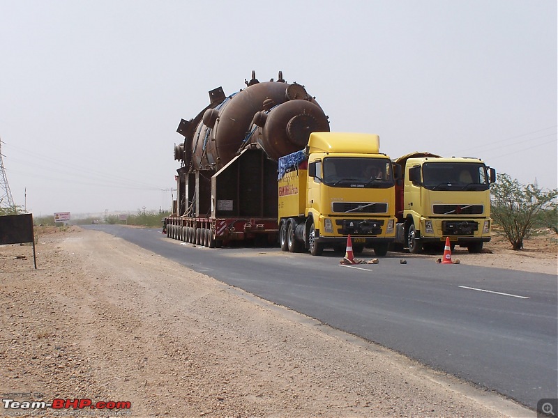 106 Tyred Volvo Trailer & other Over-Size Cargo movers-100_1690.jpg