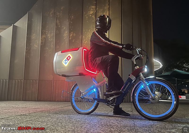 Domino's to start using a new e-bike with a built-in oven to deliver pizzas-dominosebike3.jpg