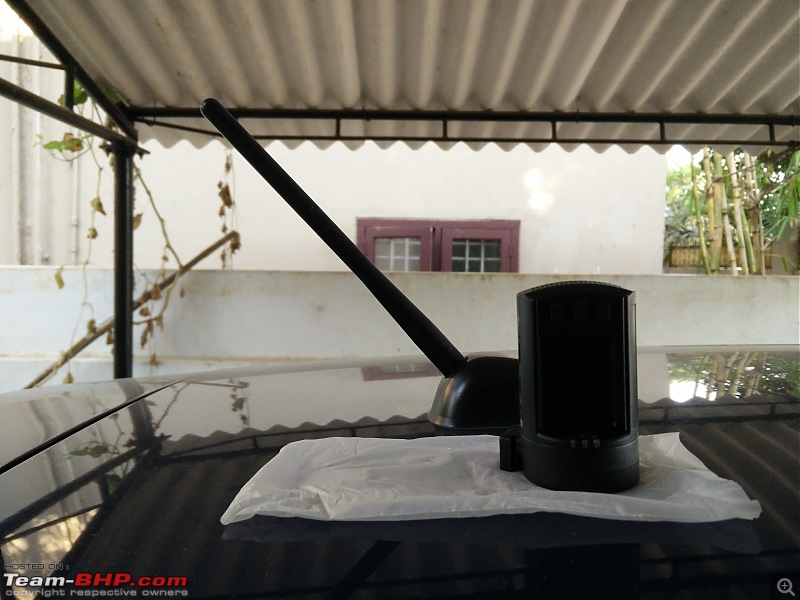 DIY Install & Review - The Mini 0806 Dash Camera-antenna-vs-dashcam-size.jpg