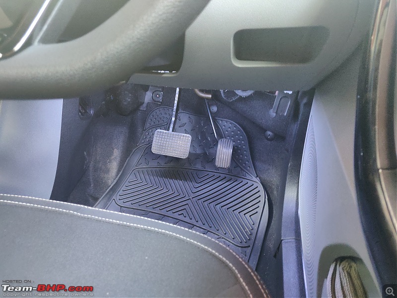 DIY: Footwell Lights Install in a Tata Tiago-driver-daylight.jpg