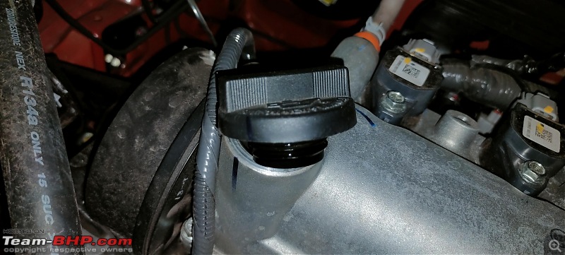 DIY: Maruti-Suzuki Alto 800 Engine Oil Change-filler-cap-open.jpg