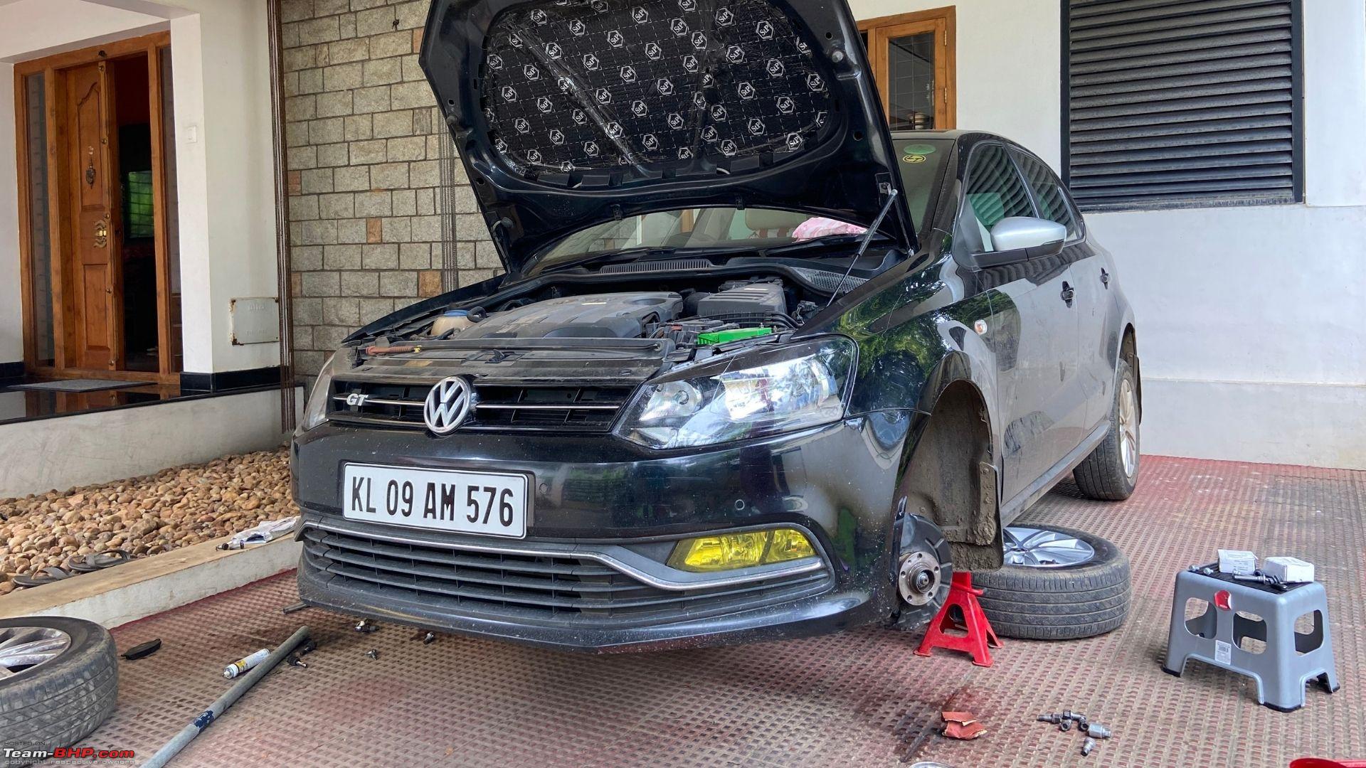 VW Polo DIY: Servicing the front brakes (FN 3 brake system) - Team-BHP