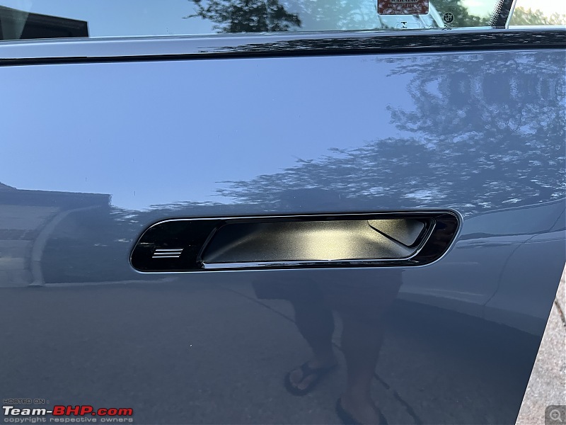 BMW IX xDrive50 AWD SUV | Initial Ownership Report-door-jamb-lights.jpeg