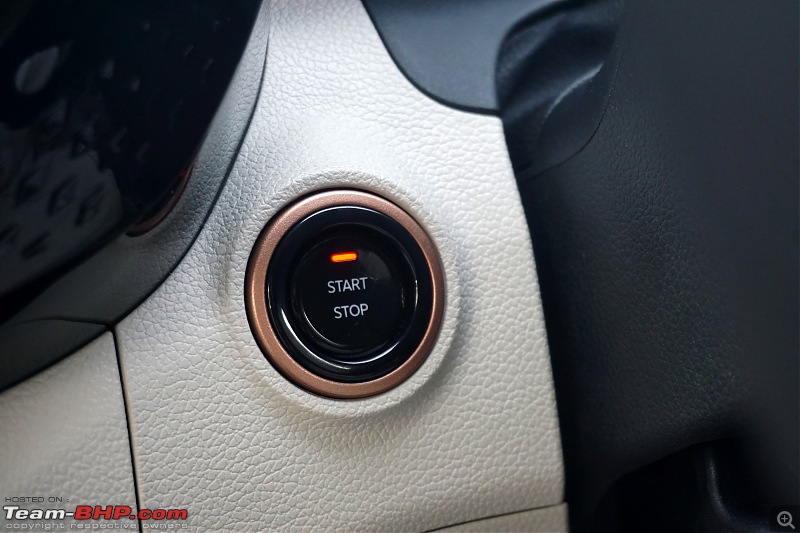 2024 Mahindra XUV400 Pro Review-2024_mahindra_xuv400_pro_interior_11.jpg