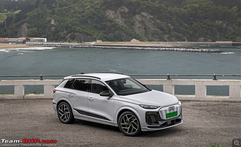 Audi Q6 e-tron Review-2024_audi_q6_etron_opening_01.jpg