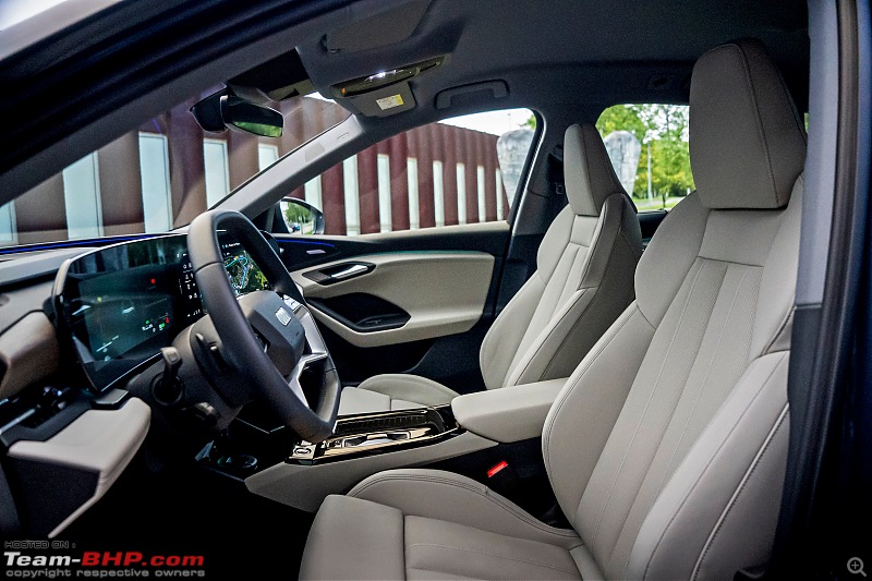Audi Q6 e-tron Review-2024_audi_q6_etron_interior_08.jpg