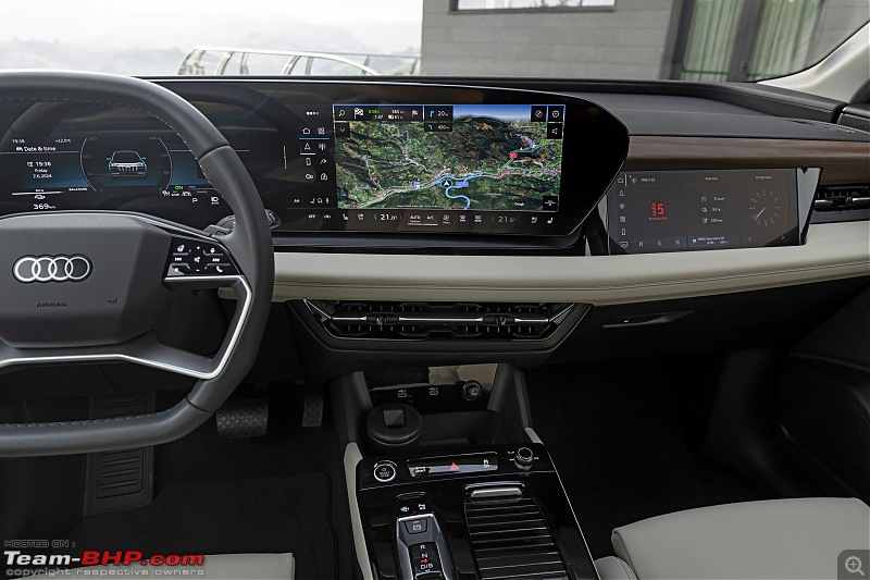 Audi Q6 e-tron Review-2024_audi_q6_etron_interior_10.jpg