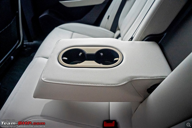 Audi Q6 e-tron Review-2024_audi_q6_etron_interior_22.jpg