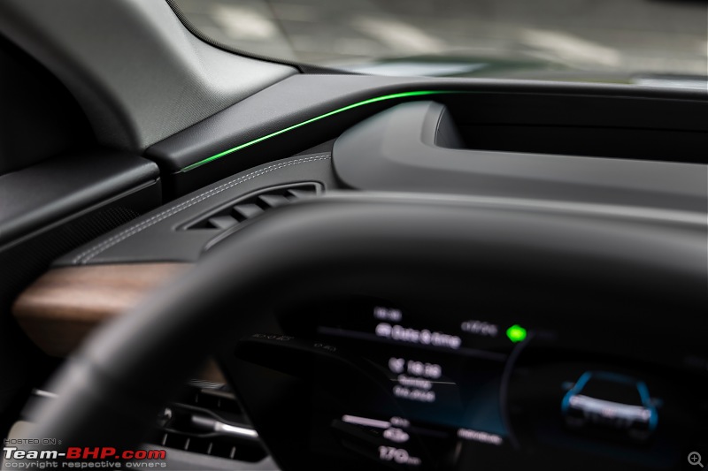 Audi Q6 e-tron Review-2024_audi_q6_etron_interior_34.jpg