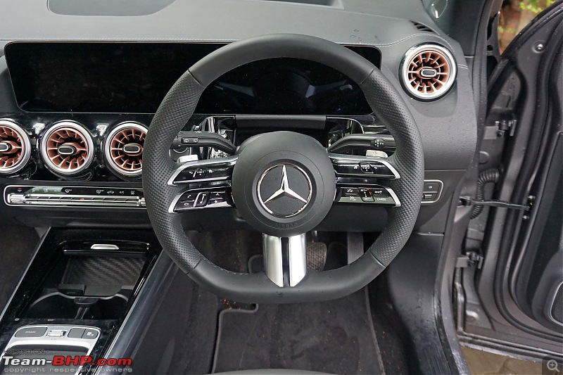 Mercedes EQA 250+ Review-2024_mercedes_eqa_250_interior_05.jpg