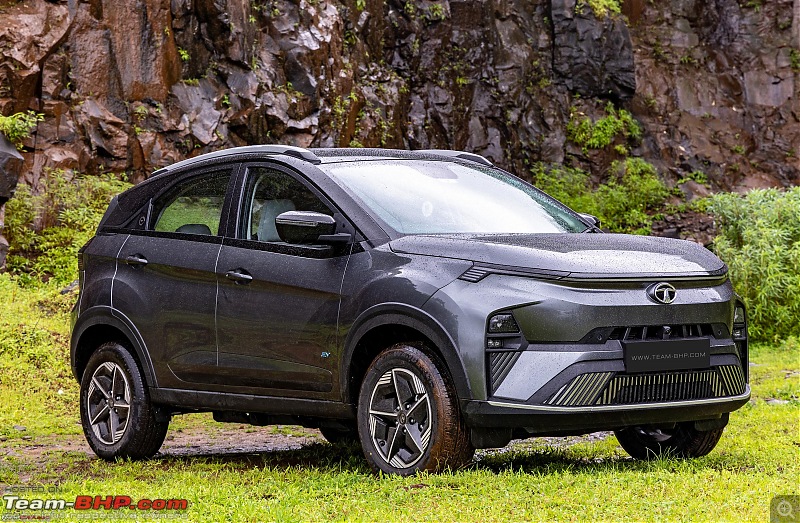 Tata Curvv.EV vs Tata Nexon.EV vs Mahindra XUV400 vs MG ZS EV-2023_tata_nexon_ev_facelift_exterior_01.jpg