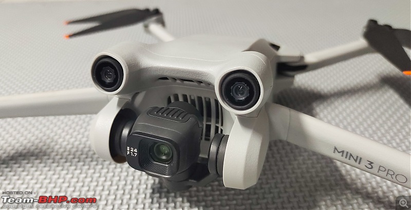 Mini drone DJI DJI Mini 3 Pro Single con dual cámara 4K gris 5.8GHz 1  batería