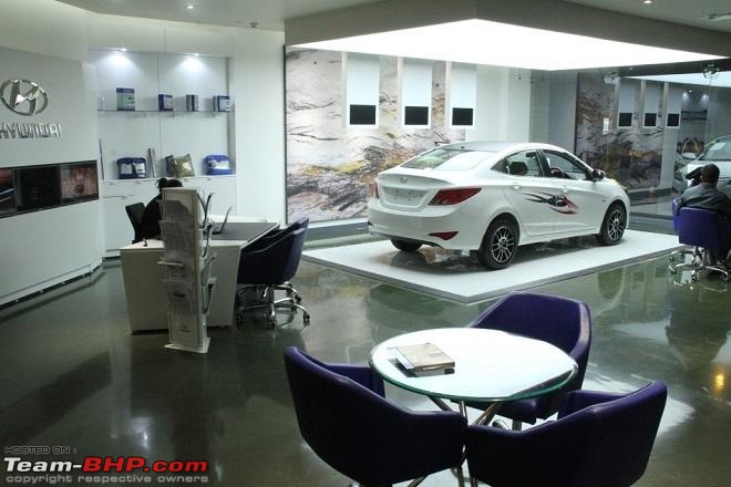 Hyundai's 'digital experience' showroom-hyundaidigitalexperienceoutlet2.jpg