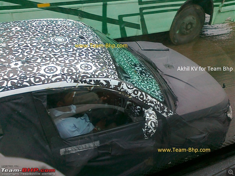 Scoop Pic! Mahindra's S101 Mini-SUV spotted-09062014301.jpg