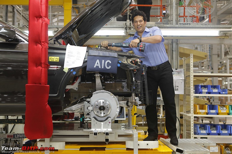 BMW increases level of localisation at Chennai plant to 50%-06-sachin-making-bmw-520d-bmw-plant-chennai.jpg