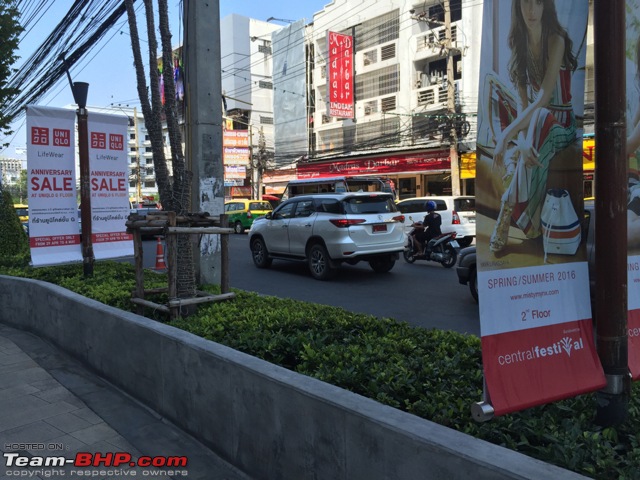 New Toyota Fortuner caught on test in Thailand-imageuploadedbyteambhp1462227191.705359.jpg