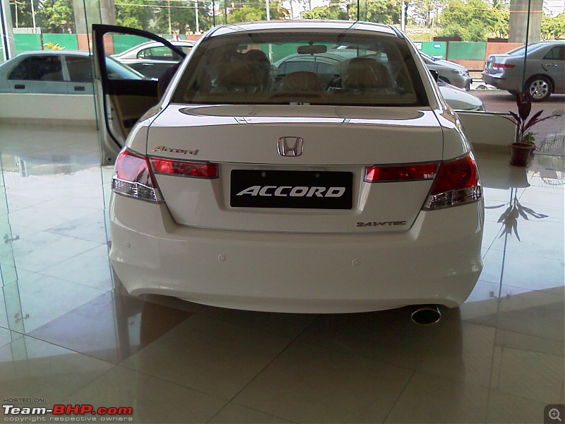 New Honda Accord - Launched Pics on Pg 6-imag0046.jpg