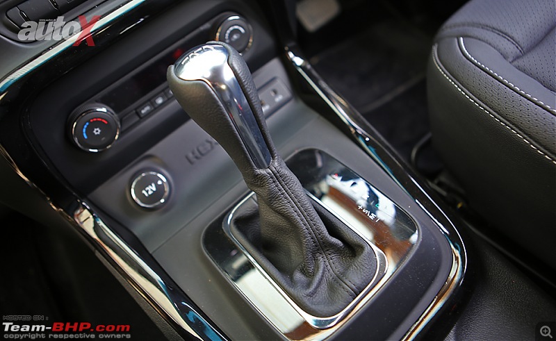 Tata Hexa @ Auto Expo 2016-tatahexaautomaticgearlever.jpg