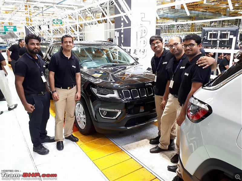 Meeting the Jeep Compass. EDIT: Priced between 14.95 to 20.65 lakhs-black-2.jpg