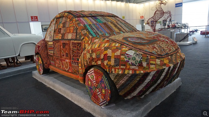 Cartist (automotive art) @ Auto Expo 2018-cloth.jpg