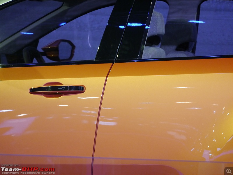 Tata H5X Concept @ Auto Expo 2018. Named Tata Harrier! EDIT: Launched @ Rs. 12.69 lakhs-p1010724.jpg