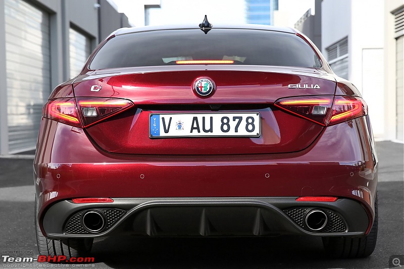 "A Tale" of similar tail-lamps-alfa.jpg