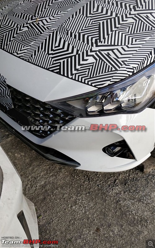 Hyundai Verna Facelift spotted testing in India-verna-2.jpg