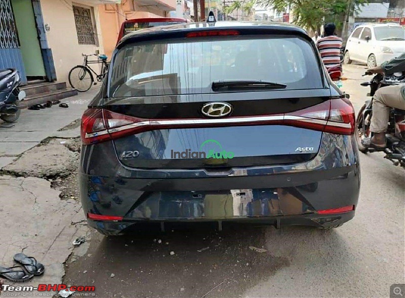 Third-gen Hyundai i20 spotted testing in Chennai. Edit: Launched at 6.79 lakhs-hyundaii20starrynightrearview5fba.jpeg