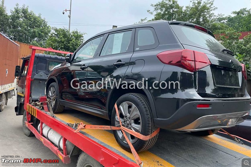 Suzuki Vitara spotted testing in India-suzukivitaraindiaspied4.jpg