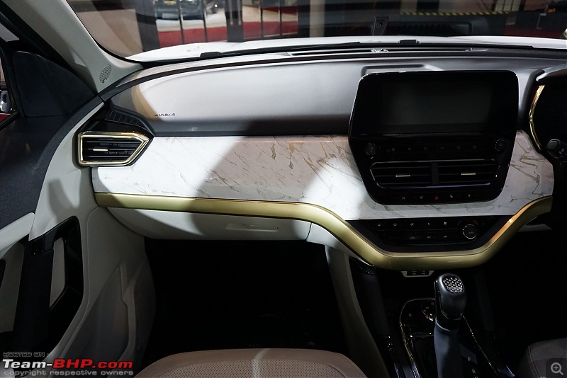 A Close Look | Tata Safari Gold Edition-2.jpg