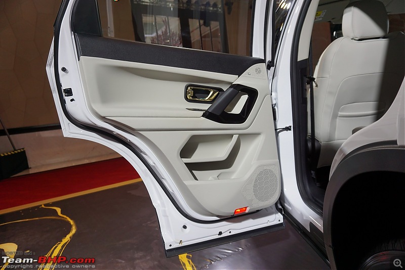 A Close Look | Tata Safari Gold Edition-18.jpg