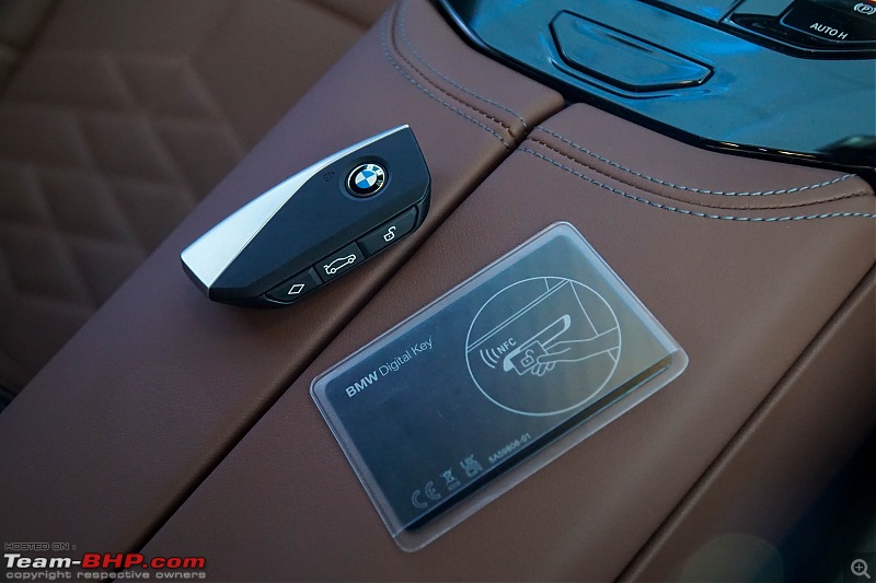 2024 BMW 5 Series LWB (G68) | A Close Look & Preview-2024_bmw_5_series_lwb_preview_interior_14.jpg