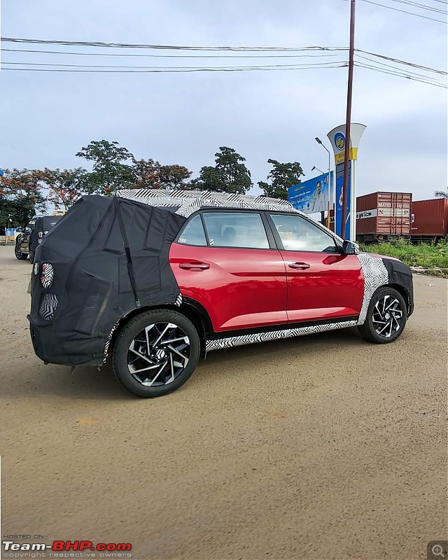 Hyundai Alcazar facelift spied testing in India-fb_img_1721545190295.jpg