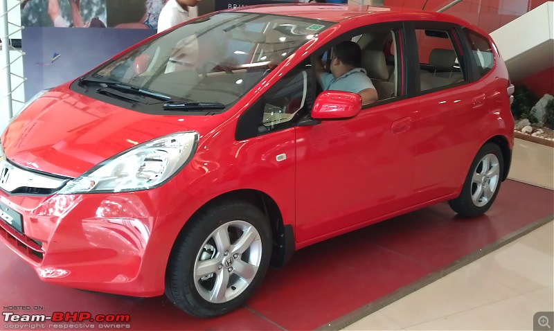 Honda slashes price on Jazz as well ? EDIT: Launch pics of new Jazz Pg.56-imag0308.jpg