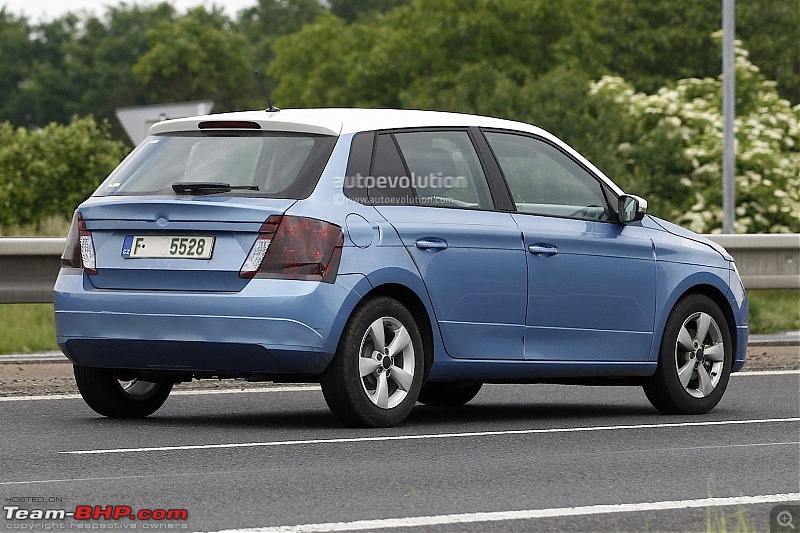 Next-generation Skoda Fabia caught testing-allnew2014skodafabiaspottedalmostundisguised_6.jpg