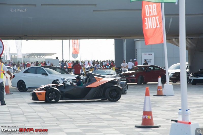 The Dubai Grand Parade with 500 Supercars & Superbikes - 28th Nov, 2014-tn_dsc_0197.jpg