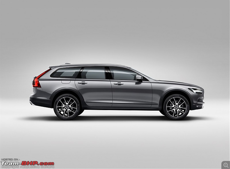 Volvo V90 Cross Country revealed-5-2.jpg