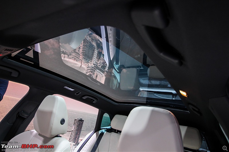Skoda Scala : Official Preview-pano_roof.jpg